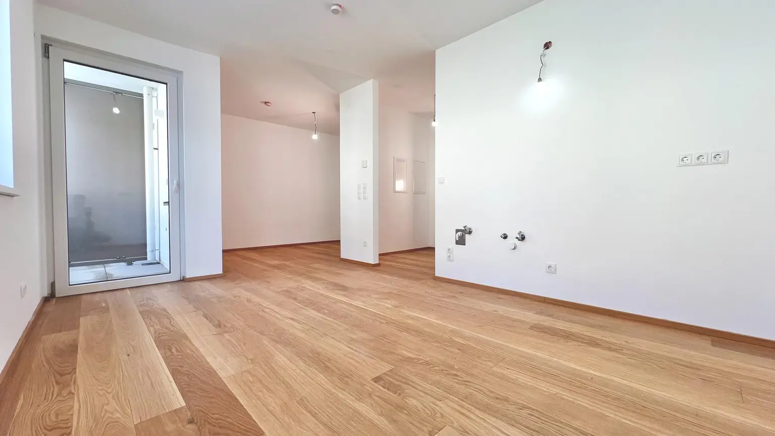 Erstbezug – kompakte 2-Zimmer-Wohnung mit Loggia, Luft-Wärmepumpe & PV-Anlage