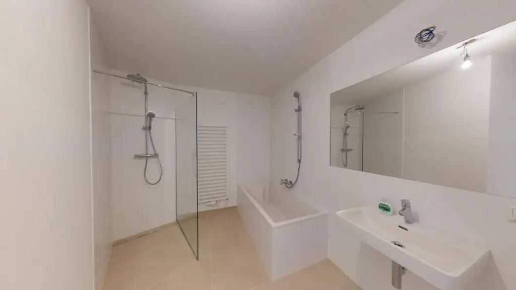 Lichtdurchflutete, großzügige 3-Zimmer Wohnung in traumhafter Lage von Mödling