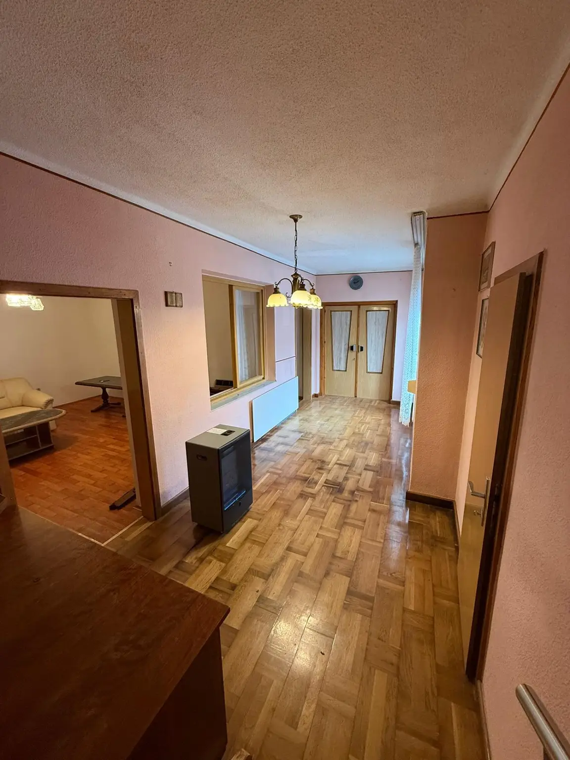 209e644f-5bed-43c5-9759-d45901f13a97