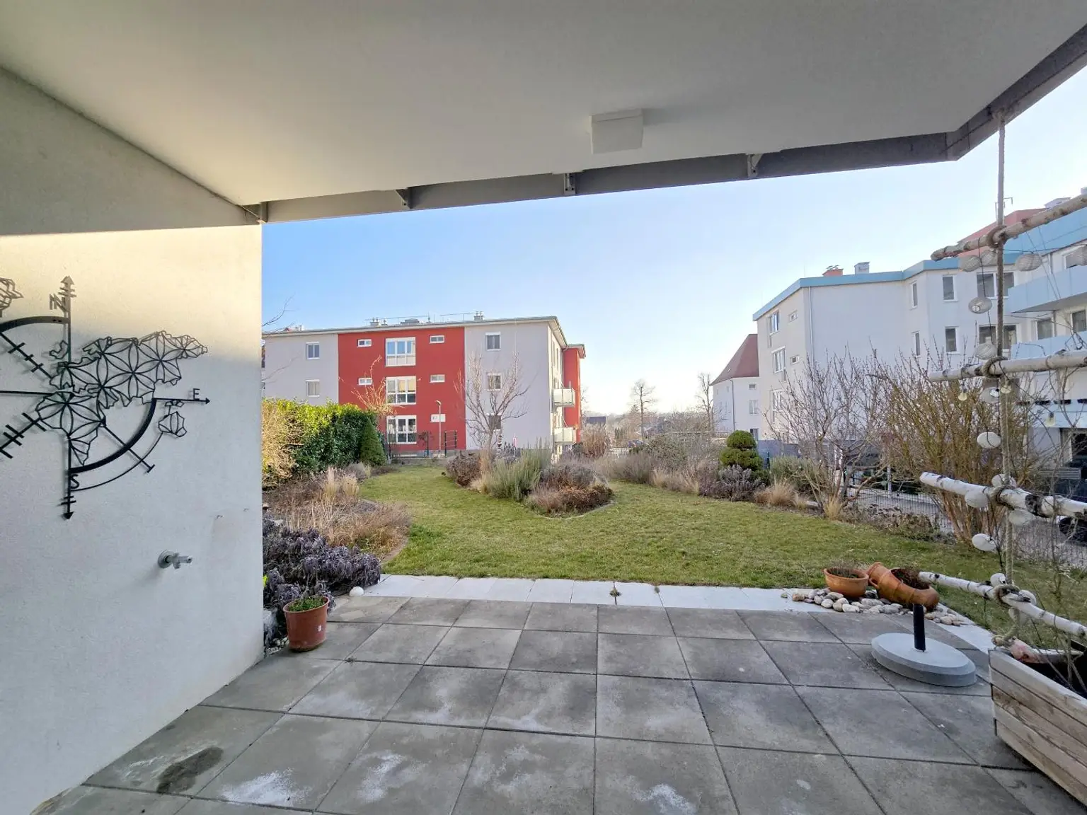 moderne Gartenwohnung