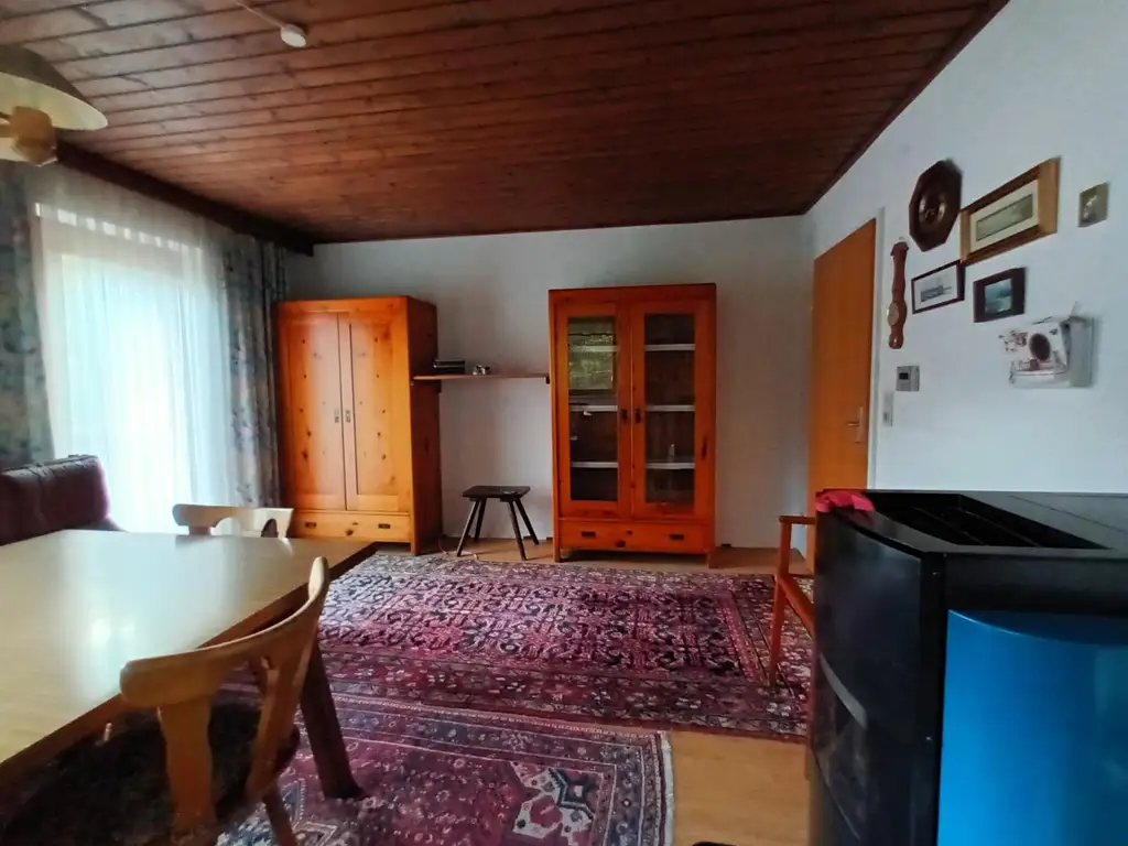 Solides Wohnhaus mit Potenzial in ruhiger Waldrandlage