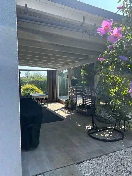 Neuwertiges Traumhaus im Zentrum von Liebenfels: 3 Zimmer, Garten mit fixem Pool & Terrasse Carport  für 499.000 €!