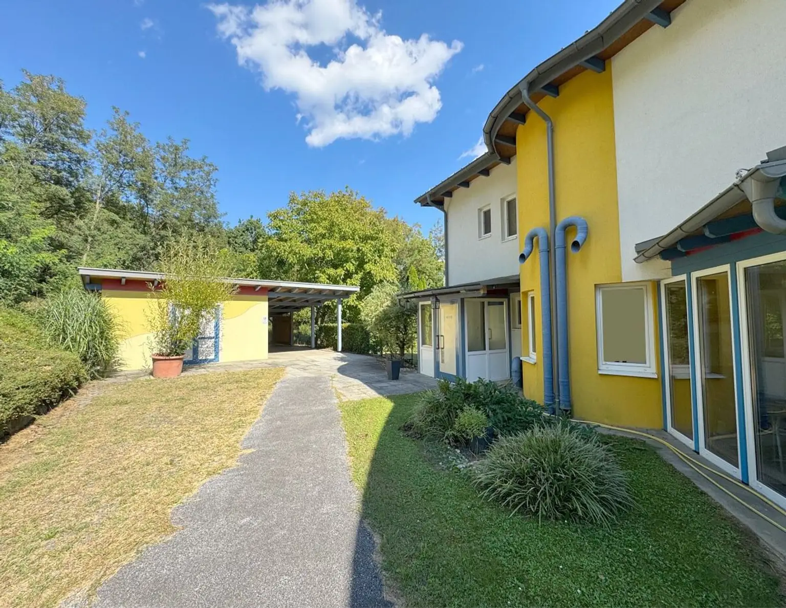 STEGERSBACH - Schönes, gepflegtes sowie sonniges Hotel mit vielfältige Nutzungsmöglichkeiten