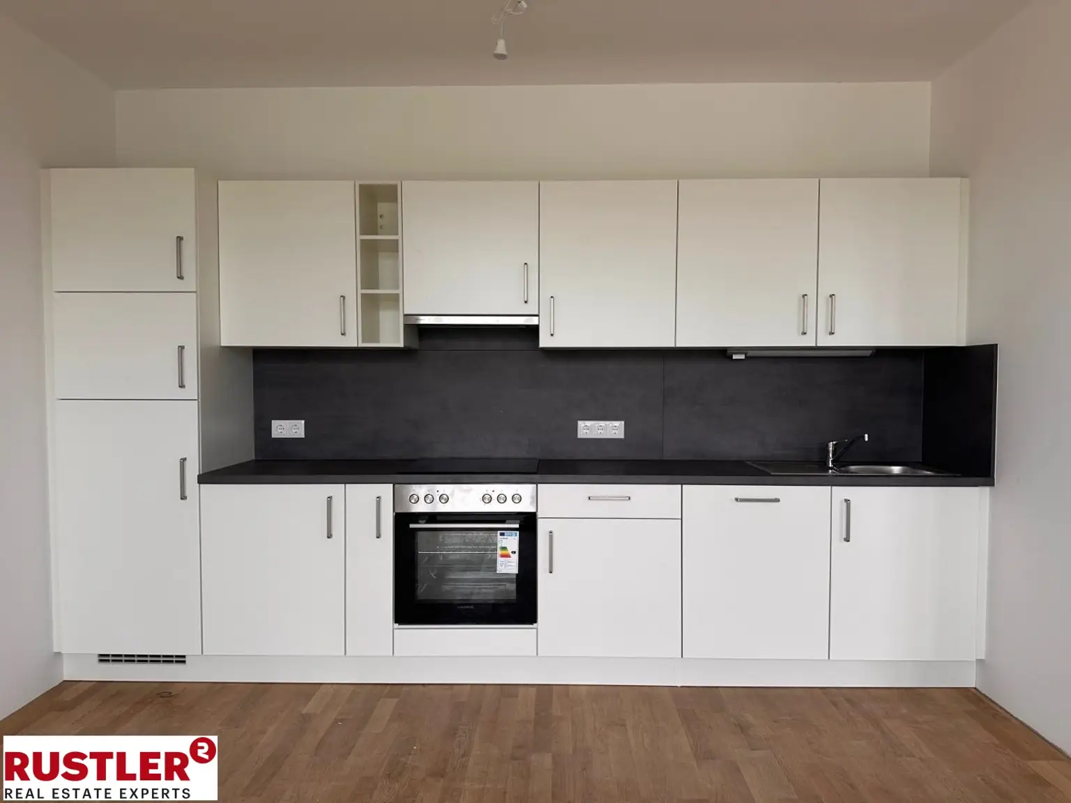 TRIVARA - Wohnen, wie man leben will - 2 Zimmer mit Garten E-04