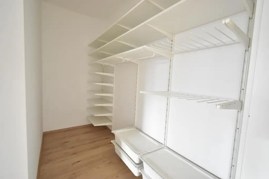 Barrierefreie 3-Zimmer-Wohnung mit Küche und Balkon in zentraler Lage!