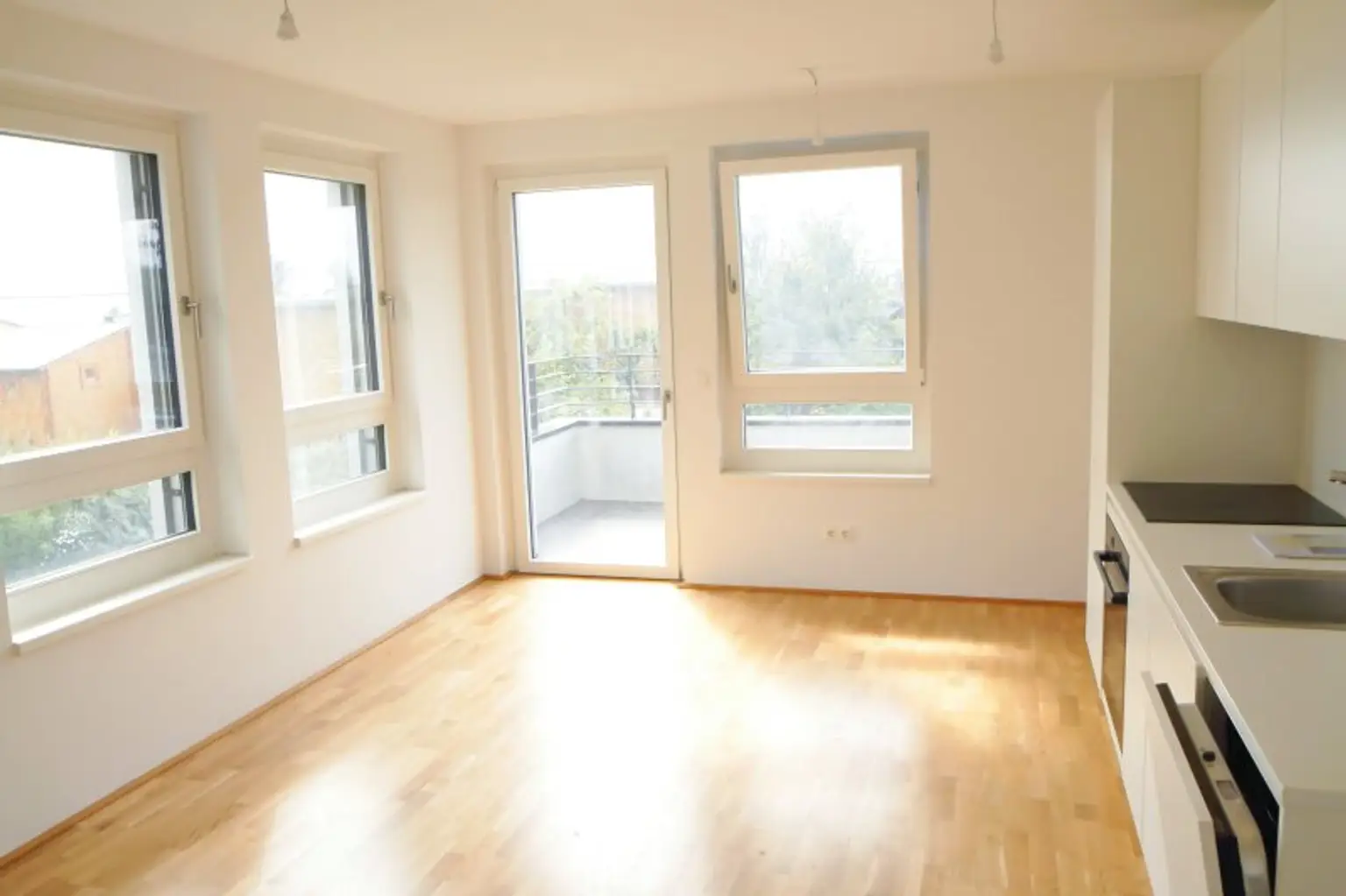 Neubau mit Style – 4-Zimmer-Wohnung mit Terrasse, Balkon & WG-Potenzial