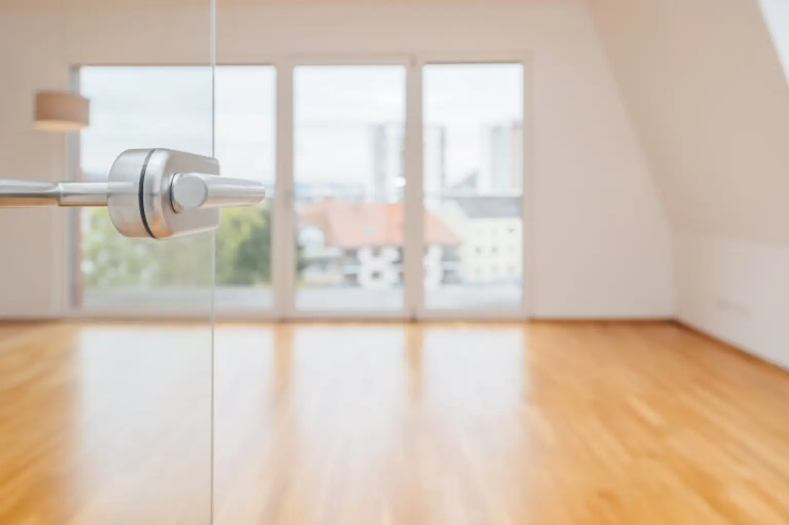 PROVISIONSFREI I SMART-LIVING I STYLISCHES PENTHOUSE I KLIMA I SONNENTERRASSE I OFFENE DESIGN-KÜCHE I ELEGANTES BAD MIT REGENDUSCHE I PROJEKT WOHNEN