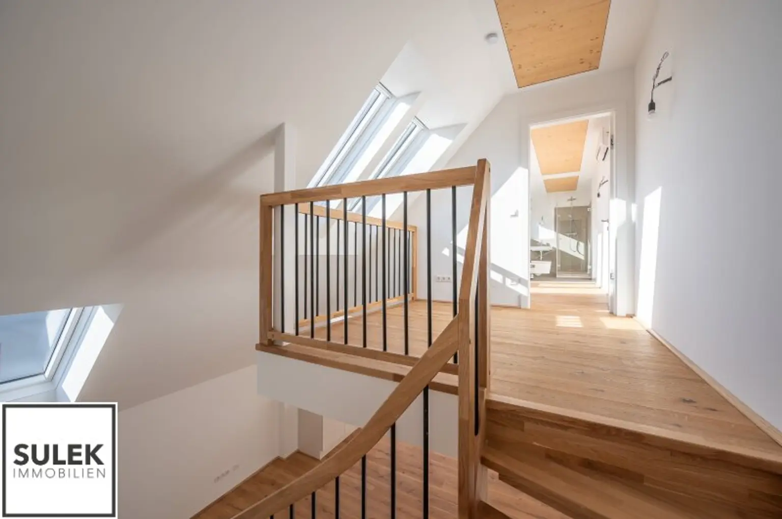 Dachgeschoßwohnung im Herzen des 2. Bezirks – 72 m² Wohnkomfort
