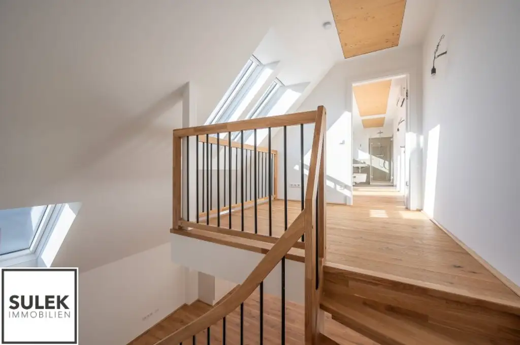 Dachgeschoßwohnung im Herzen des 2. Bezirks – 72 m² Wohnkomfort