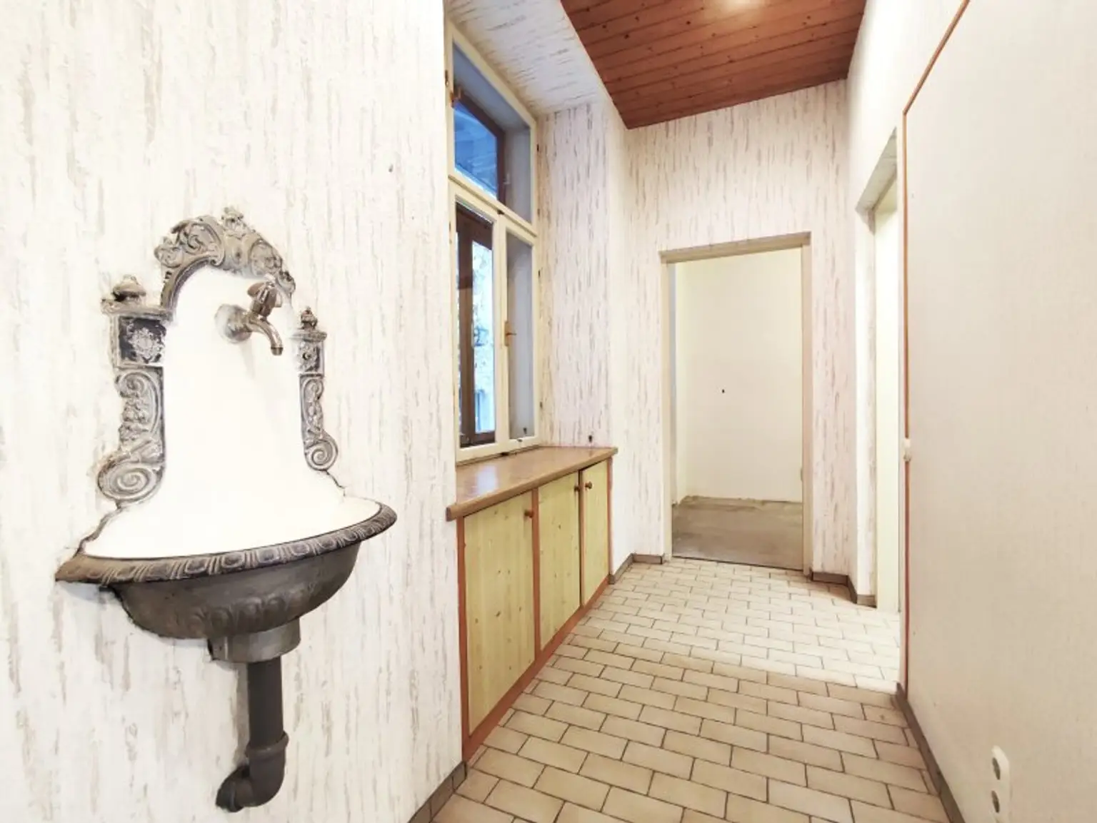 RUHIGE LAGE - Altbau Nähe Matznerpark