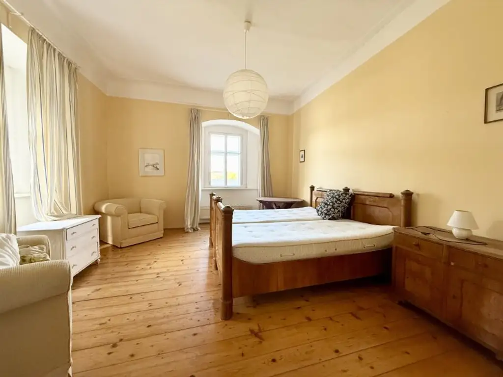 Herrschaftlicher Dreikanthof im Weinviertel