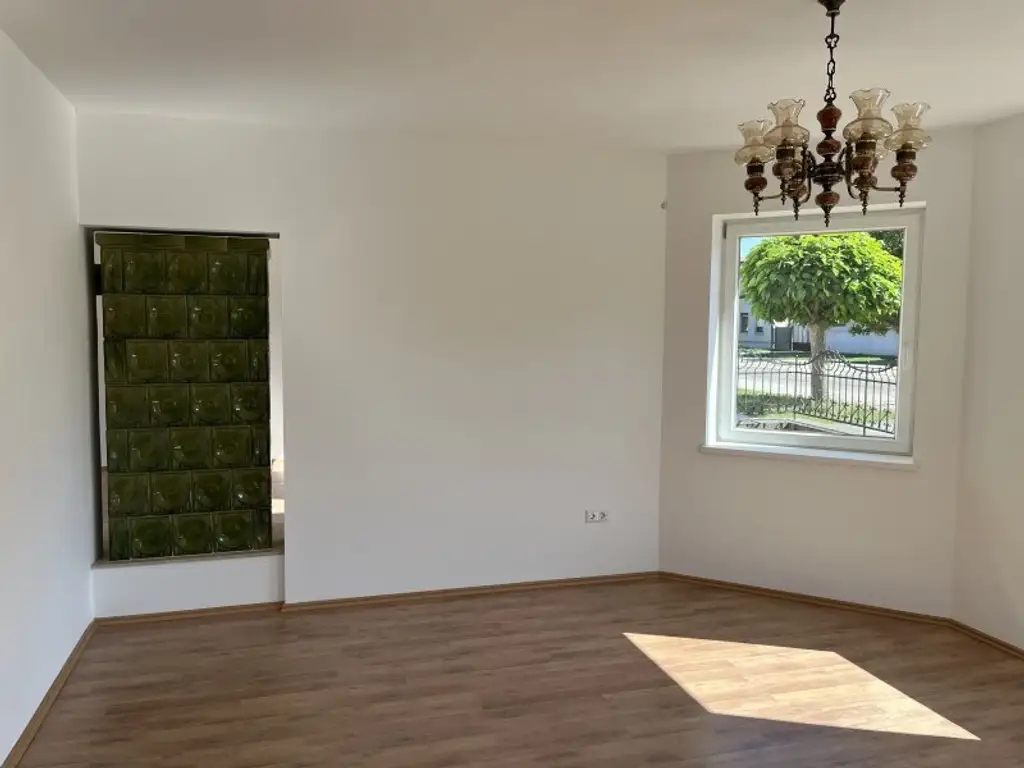 +++Traumhaus mit ländlicher Eleganz – ein geschmackvoll gestaltetes Einfamilienhaus im Herrenhausstil im Herzen von Lövő!+++