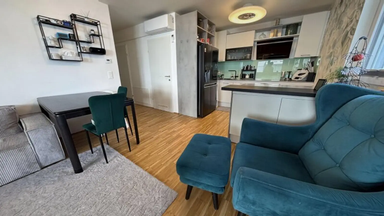 +NEU+ Ihr liebevoller und hochwertiger Rückzugsort im Grünen – Sonnige 3-Zimmer-Wohnung mit Balkon & bester Anbindung
