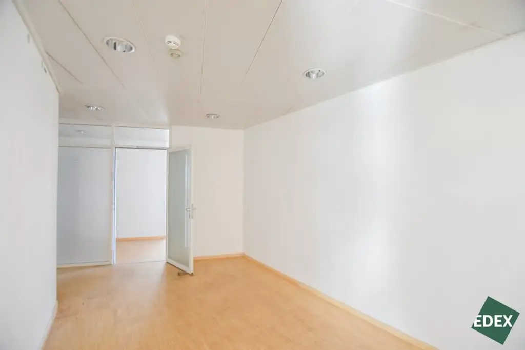 Vienna Competence Center - modernes Büro samt Freifläche