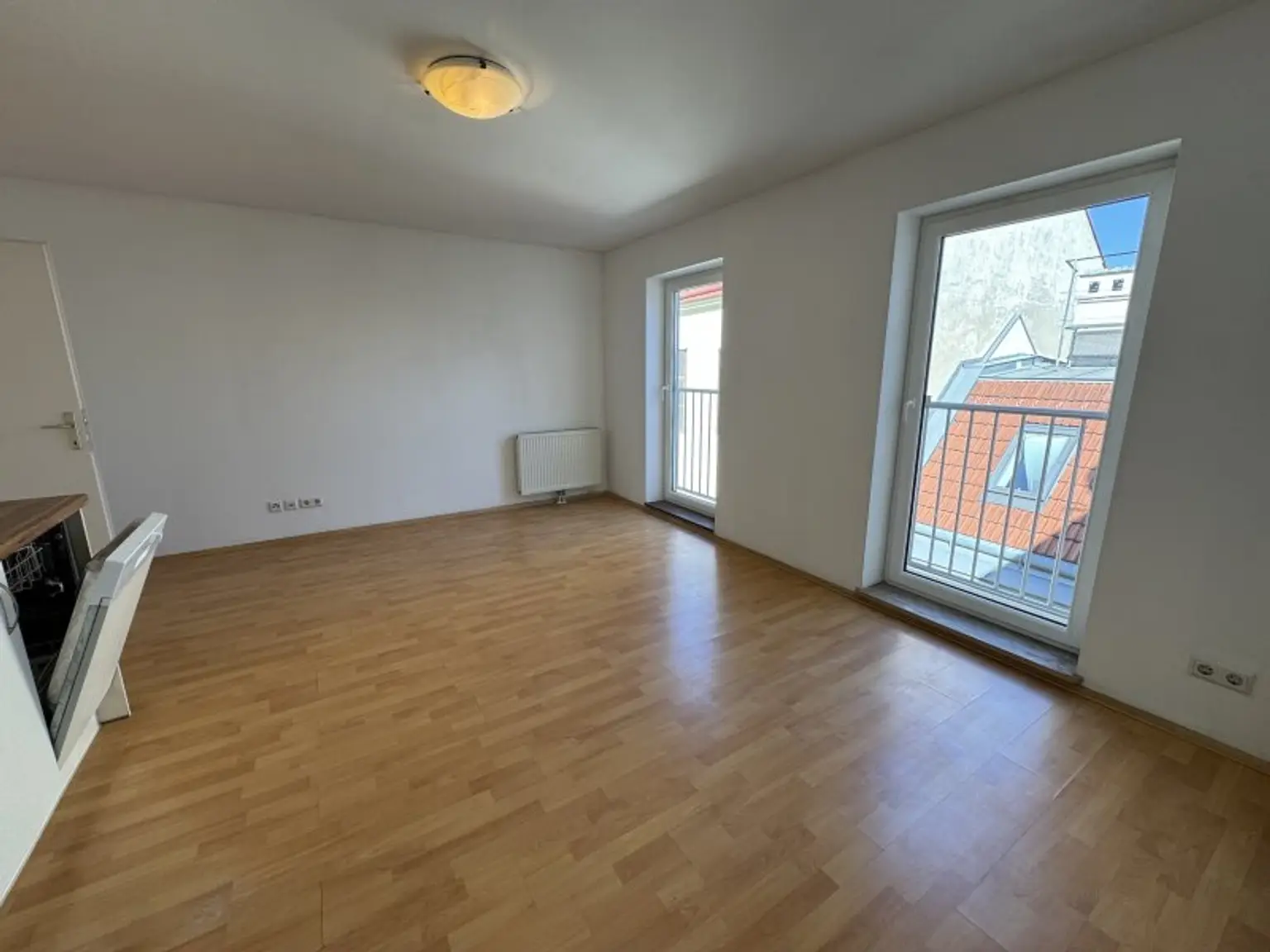 Lichtdurchflutete 2-Zimmer-Dachgeschosswohnung mit perfekter Anbindung