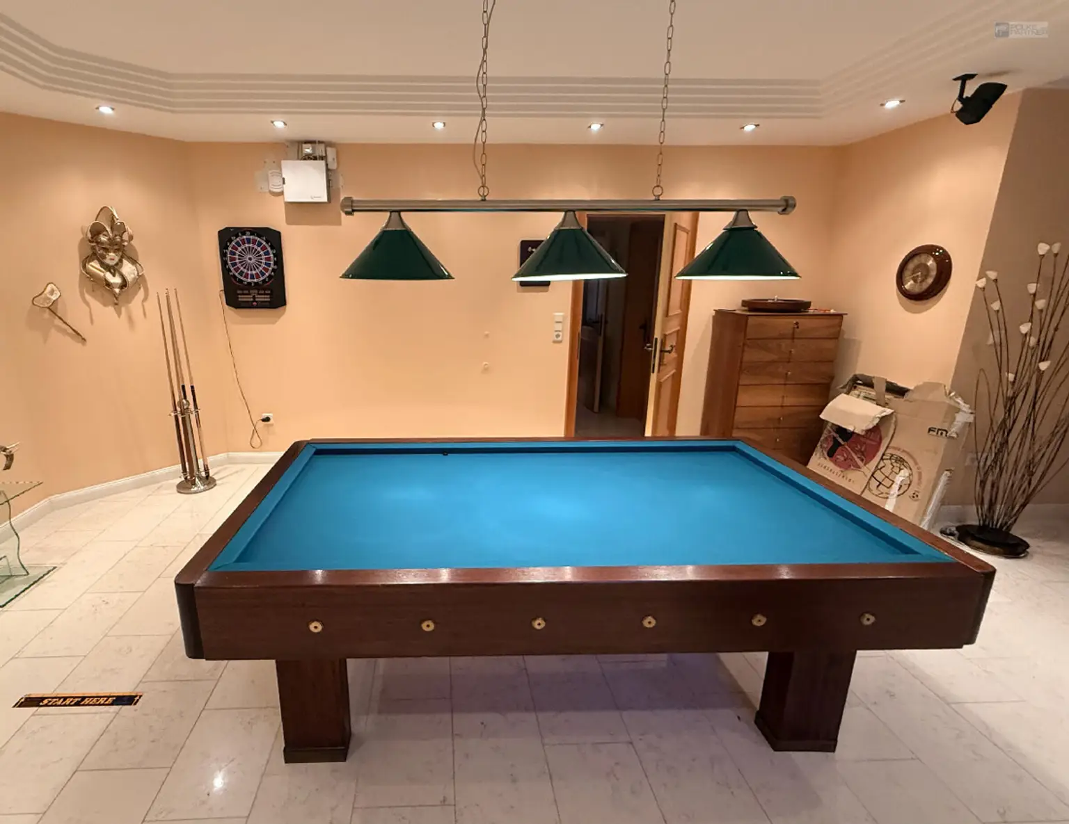 GARTENPARADIES   -  9.000 M² - 
LANDHAUS IN PARKLANDSCHAFT  
NUR 30 MINUTEN VON WIEN