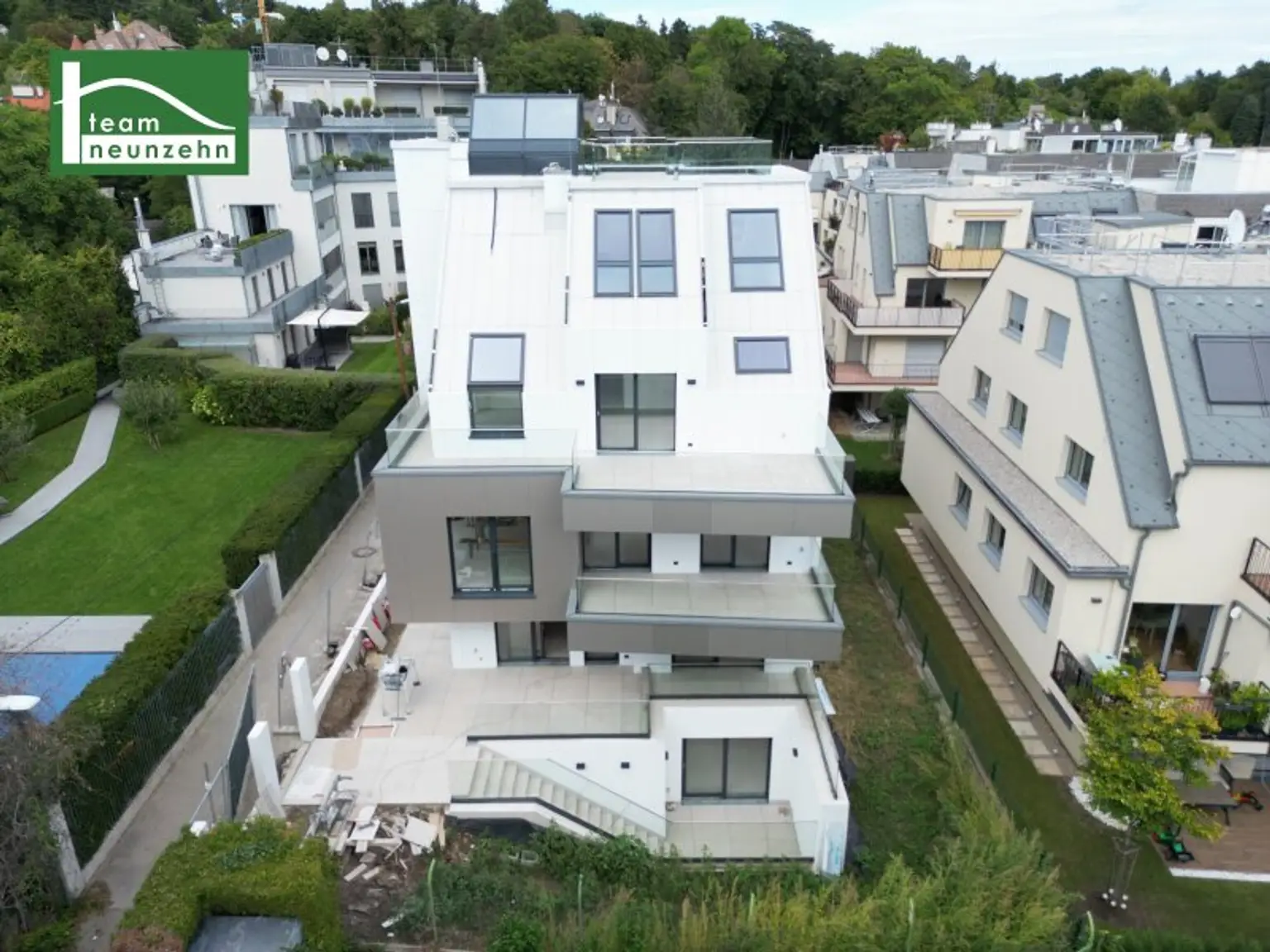 „Luxury Living in Sievering“ – Ihre exklusive Stadtvilla in Wiens grünem Herzen - JETZT ANFRAGEN