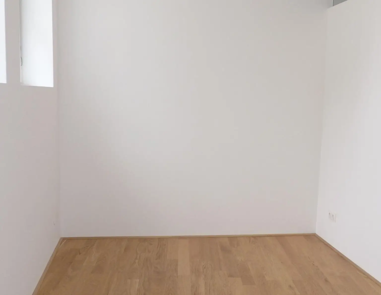 Schöne großzügige Wohnung mit Loggia, nahe dem Brucknerhaus