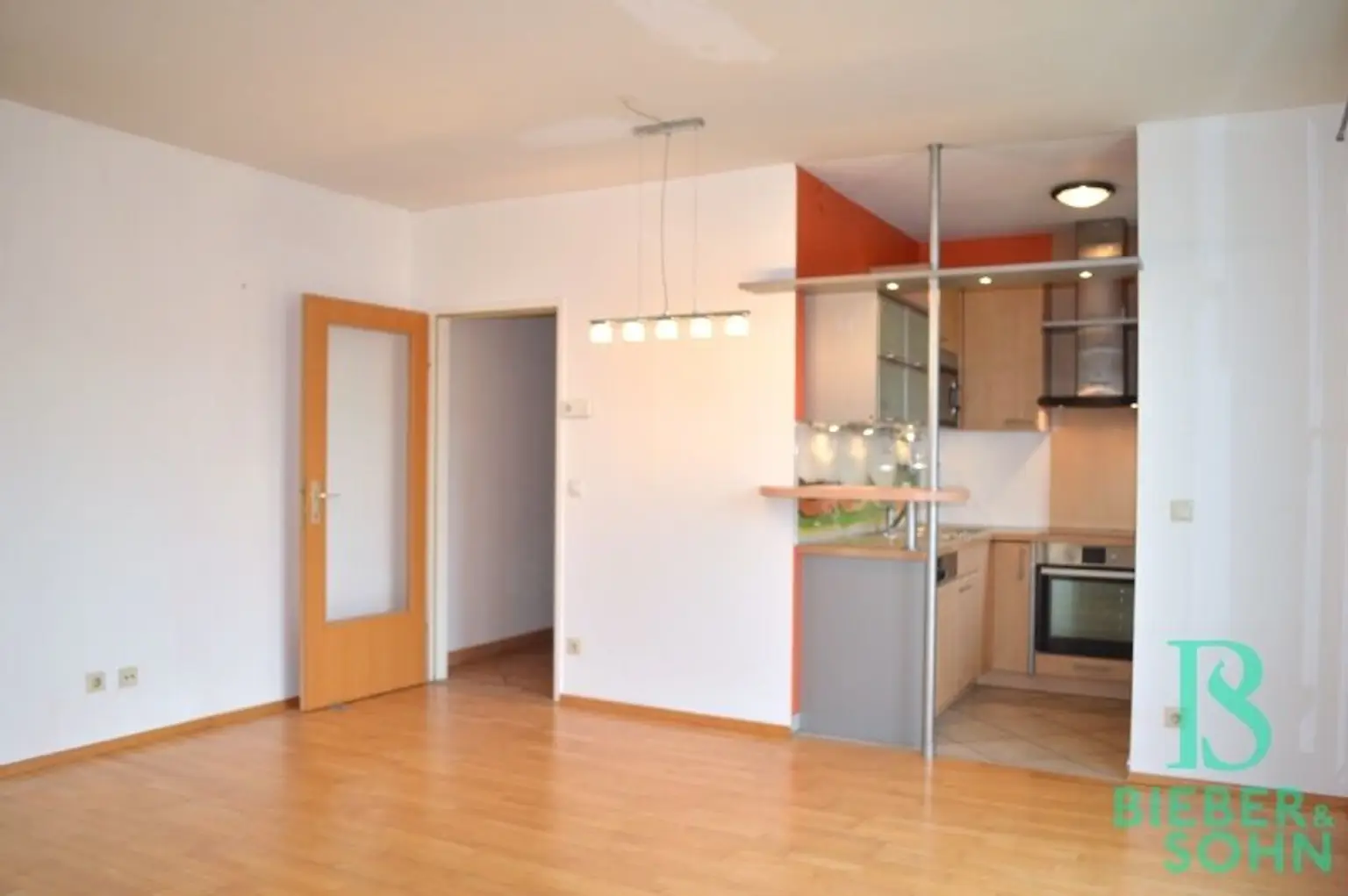 Wohnzimmer, Küche Essbereich