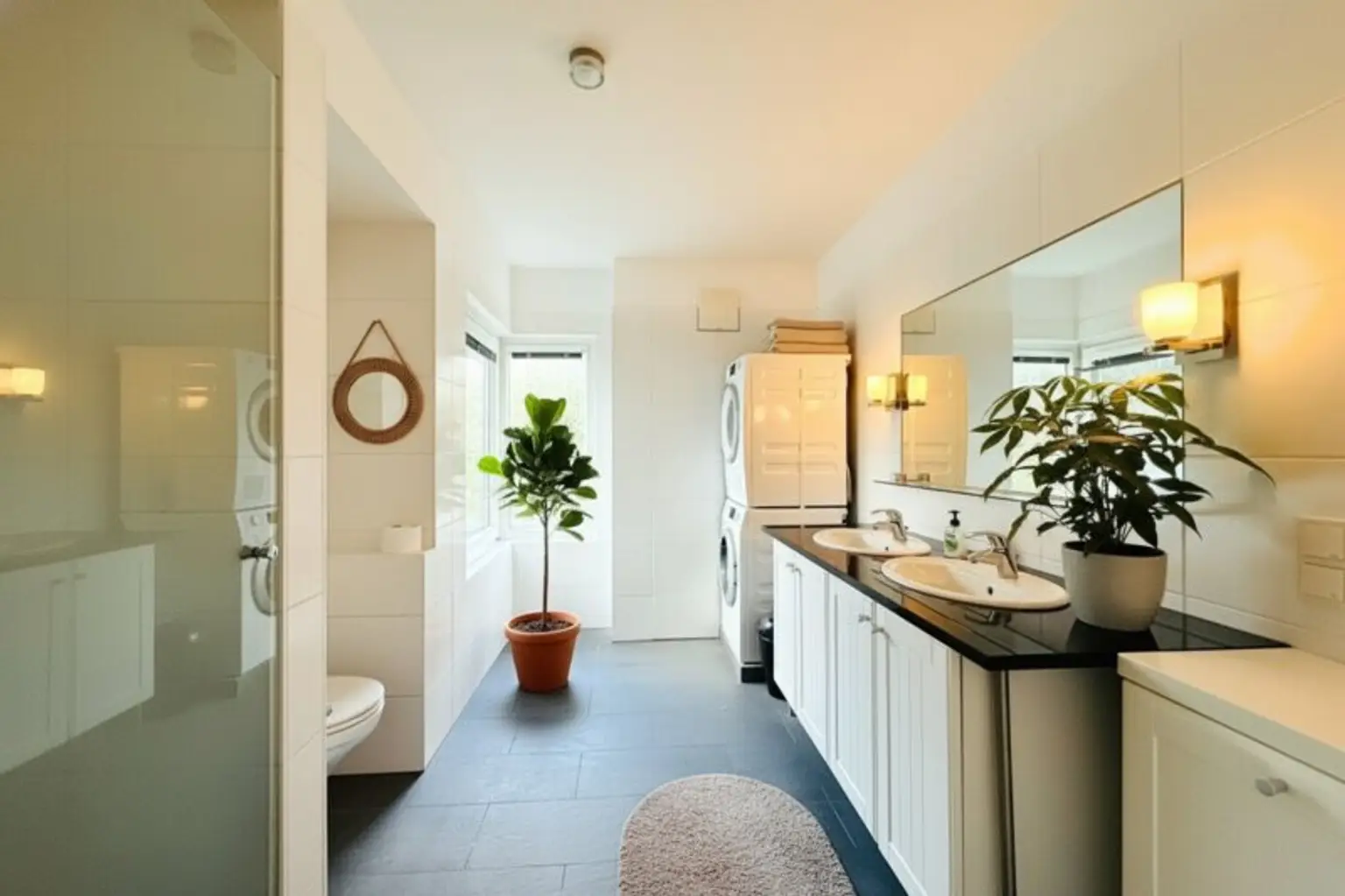 Geräumige 4 Zimmer Wohnung, inkl. Terrasse und Garagenplatz