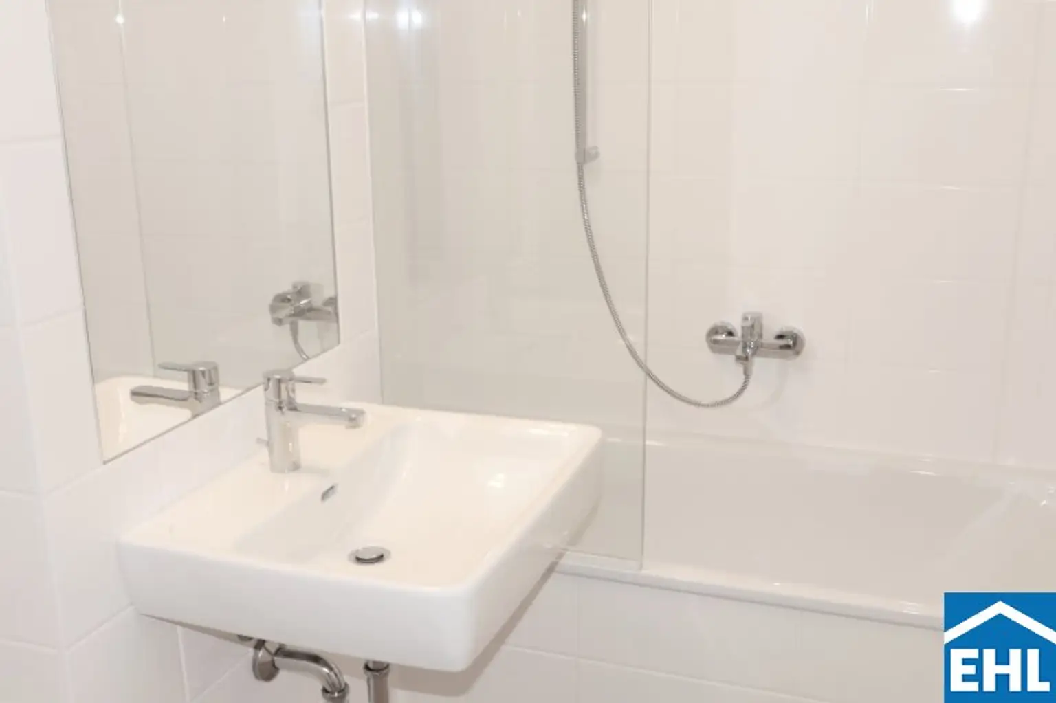 Moderne 2-Zimmer-Wohnung mit Loggia in bester Lage