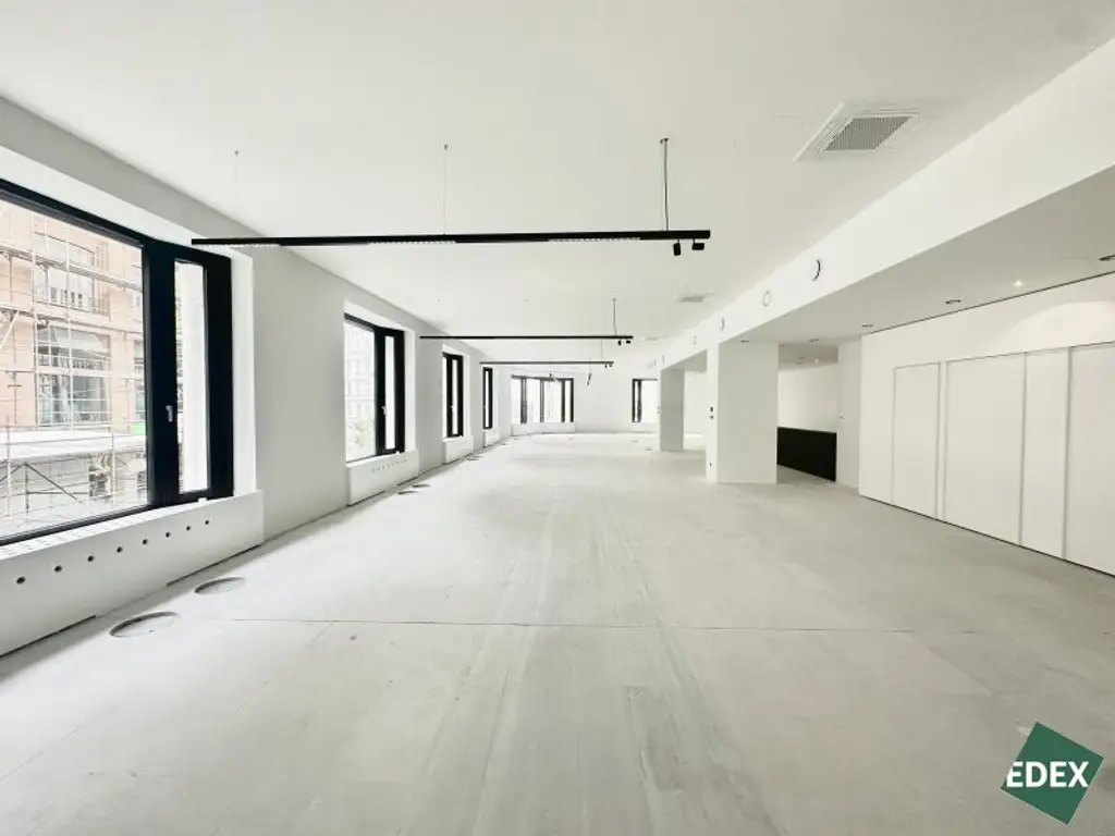 ERSTBEZUG | Hochwertiges Büro samt Freifläche auf der Mariahilfer Straße