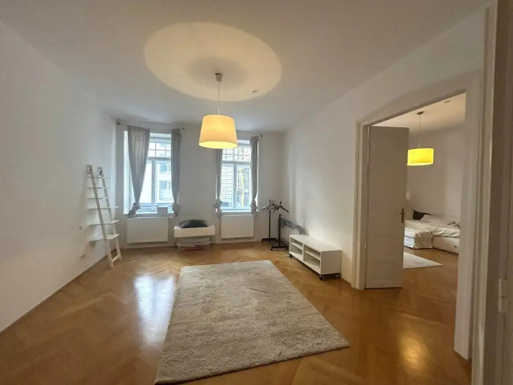 Gepflegte und ruhige Hochparterre Wohnung Nähe Alois Drasche Park