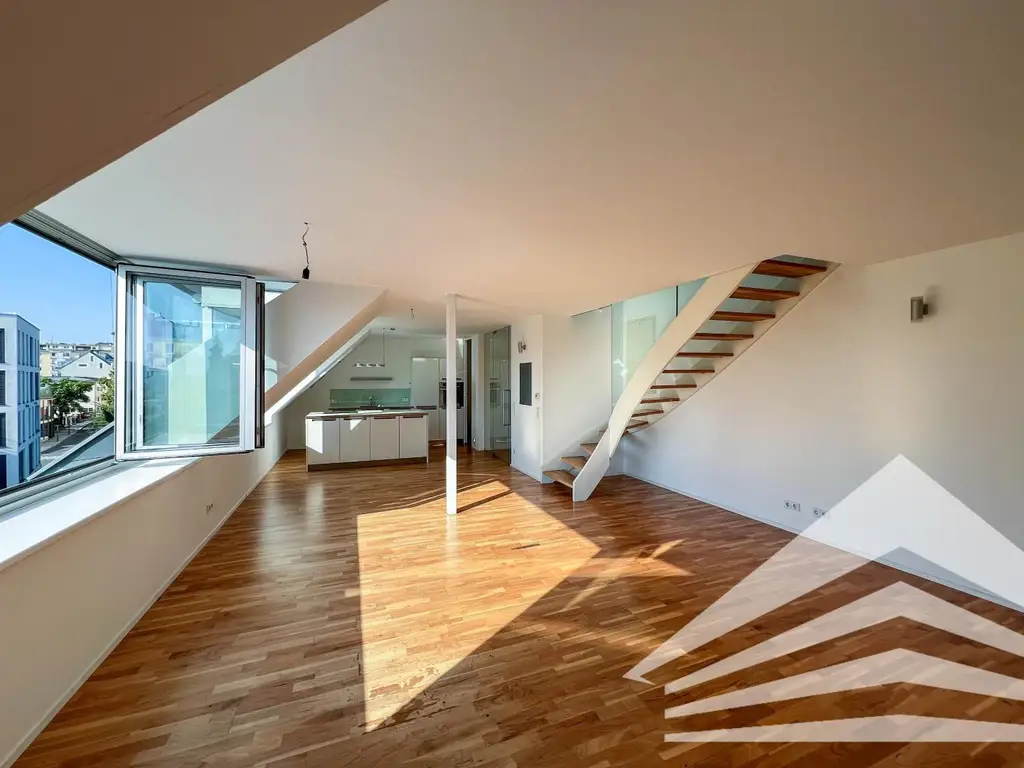2 Zimmer Penthousewohnung mit Terrasse in Bestlage am Tummelplatz!