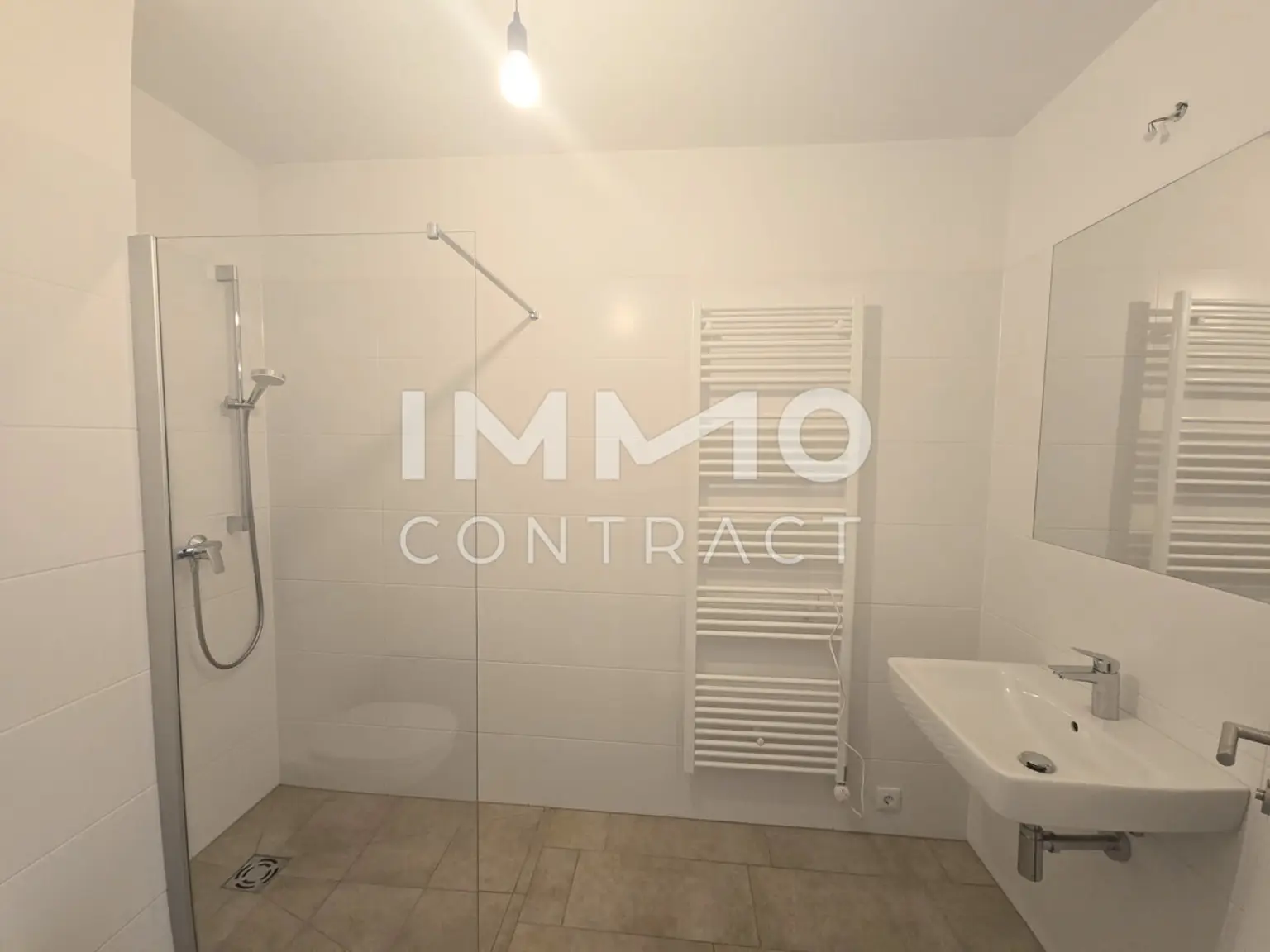 Neuwertige - geförderte 2 Zimmer Wohnung  mit Balkon in zentraler Lage - Idlhofgasse 70 - Top 46