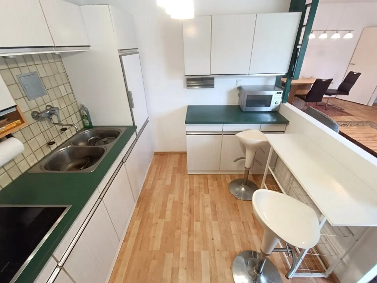 Charmante 2-Zimmer Wohnung mit Loggia im 23. Bezirk! Ideal für Pärchen!