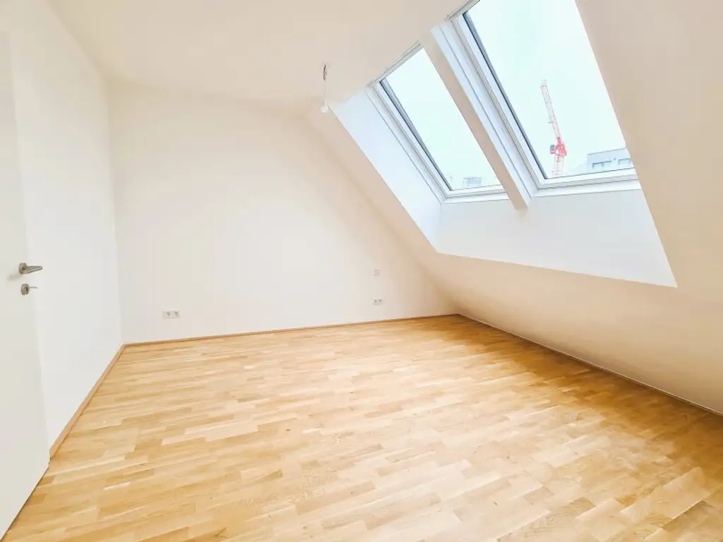 AB SOFORT BEZIEHBAR! Traumhafte Dachgeschosswohnung inkl. sehr großer Terrasse! Tolle Anbindung - U1 Kagranerplatz!