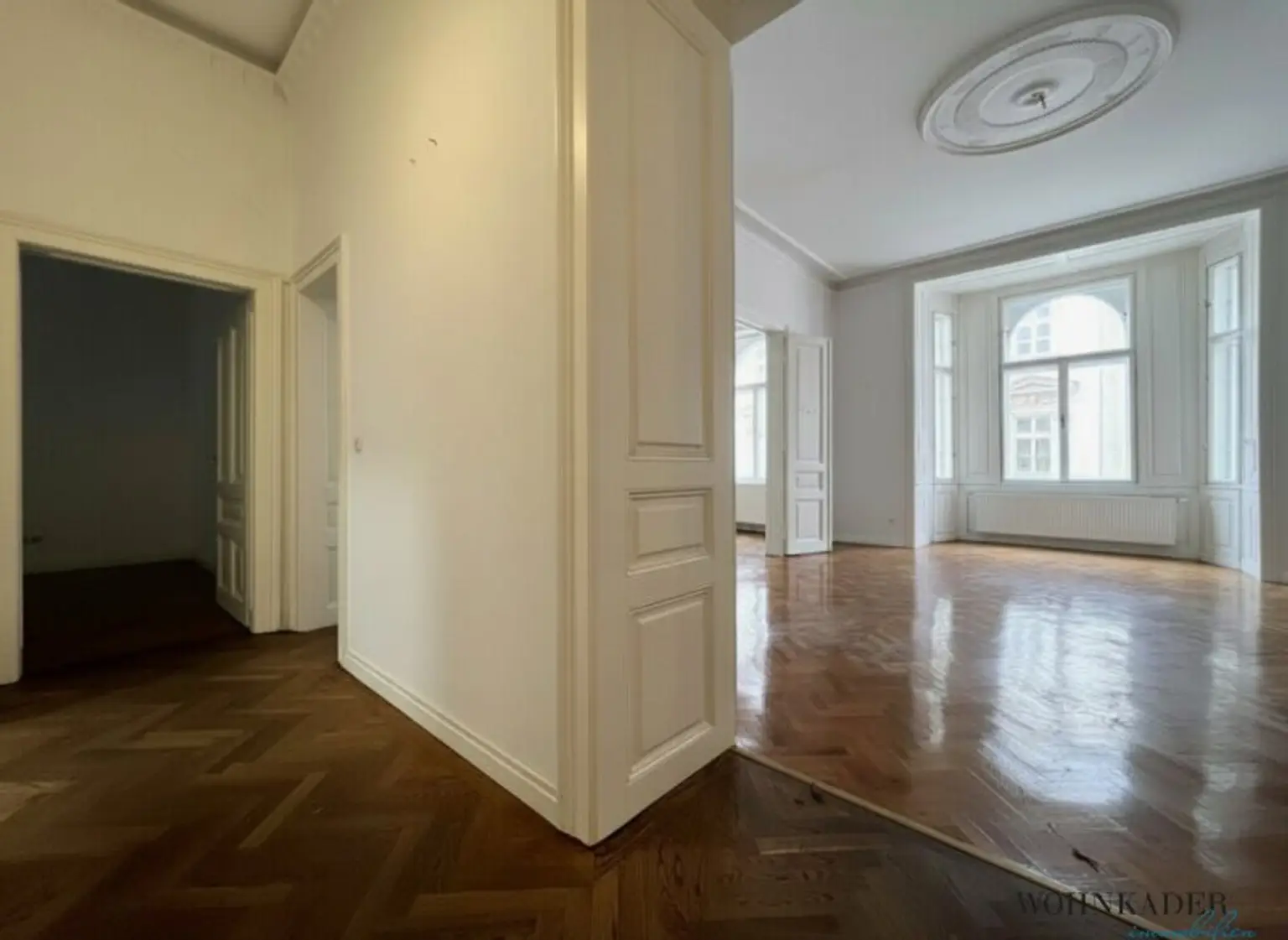 Stilvolle 5-Zimmer-Altbauwohnung in der Lindengasse