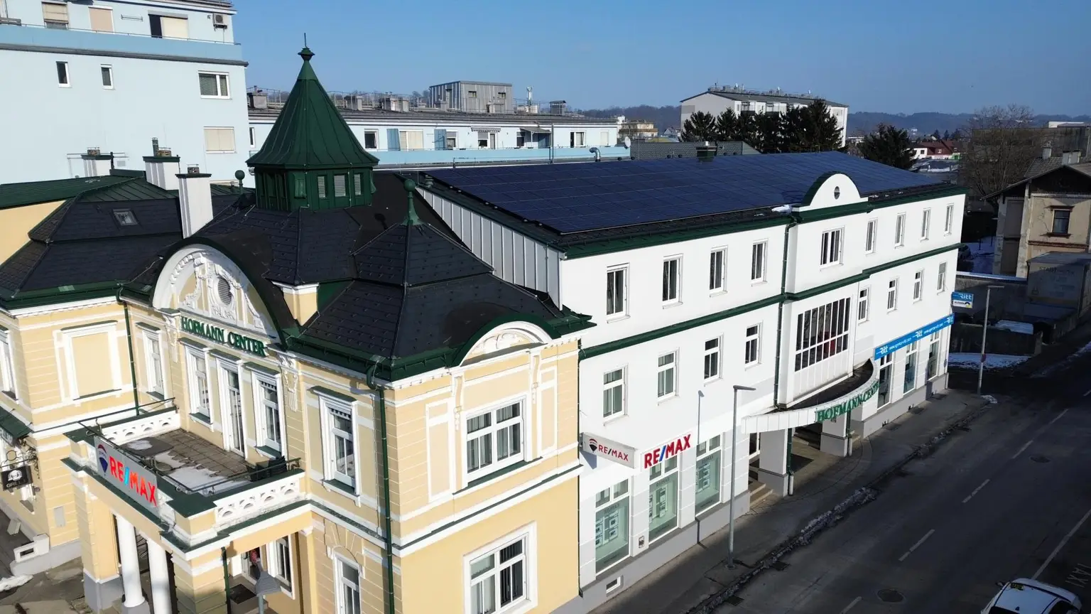 Vorderseite Gebäude