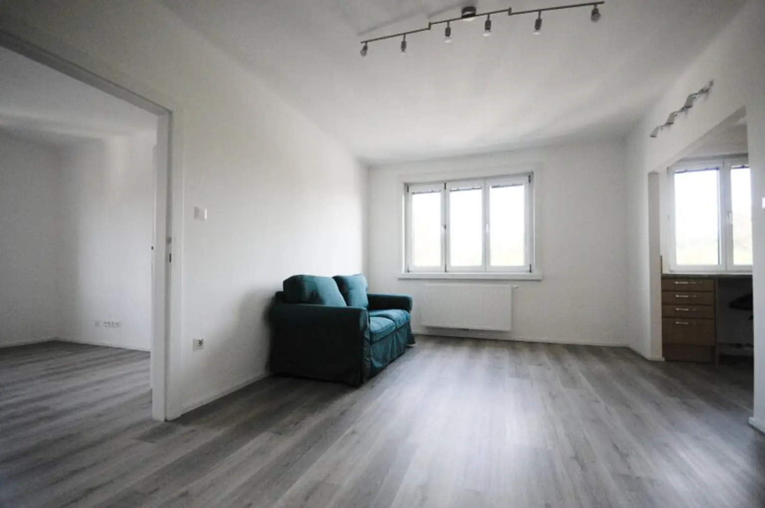 IDEALE 3,5 ZIMMER WOHNUNG - PERFEKTE RAUMAUFTEILUNG UND GEMEINSCHAFTSGARTEN