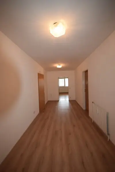 "BERGHEIM - Große helle 2,5 Zimmer Wohnung mit Loggia nähe Lokalbahnhaltestelle"