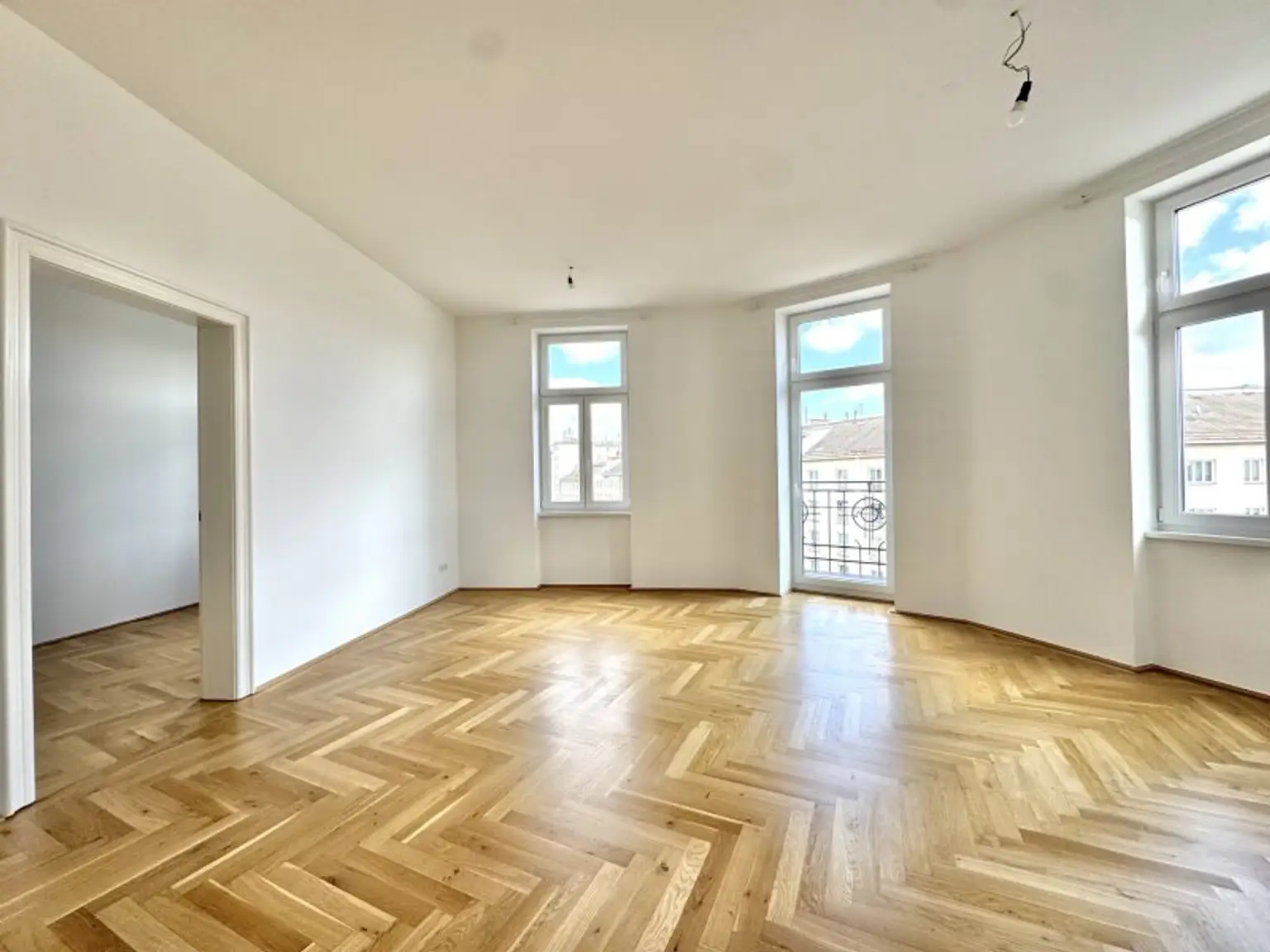 3-Zimmer + inkl. hochwertiger separater Einbauküche - Stilaltbau am Rennweg - S-Bahn St. Marx ums Eck