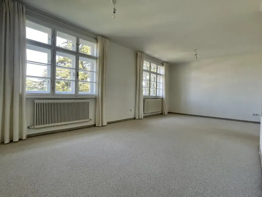 Villa auf großem Garten