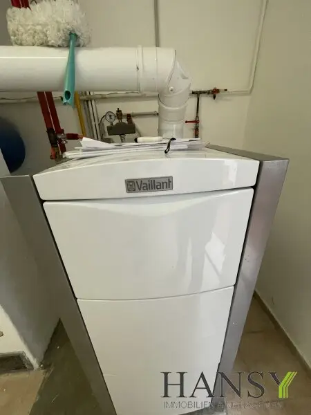 Neuwertiges Traum-Einfamilienhaus in Pfaffstätten: Stil, Pool und Gartenparadies!