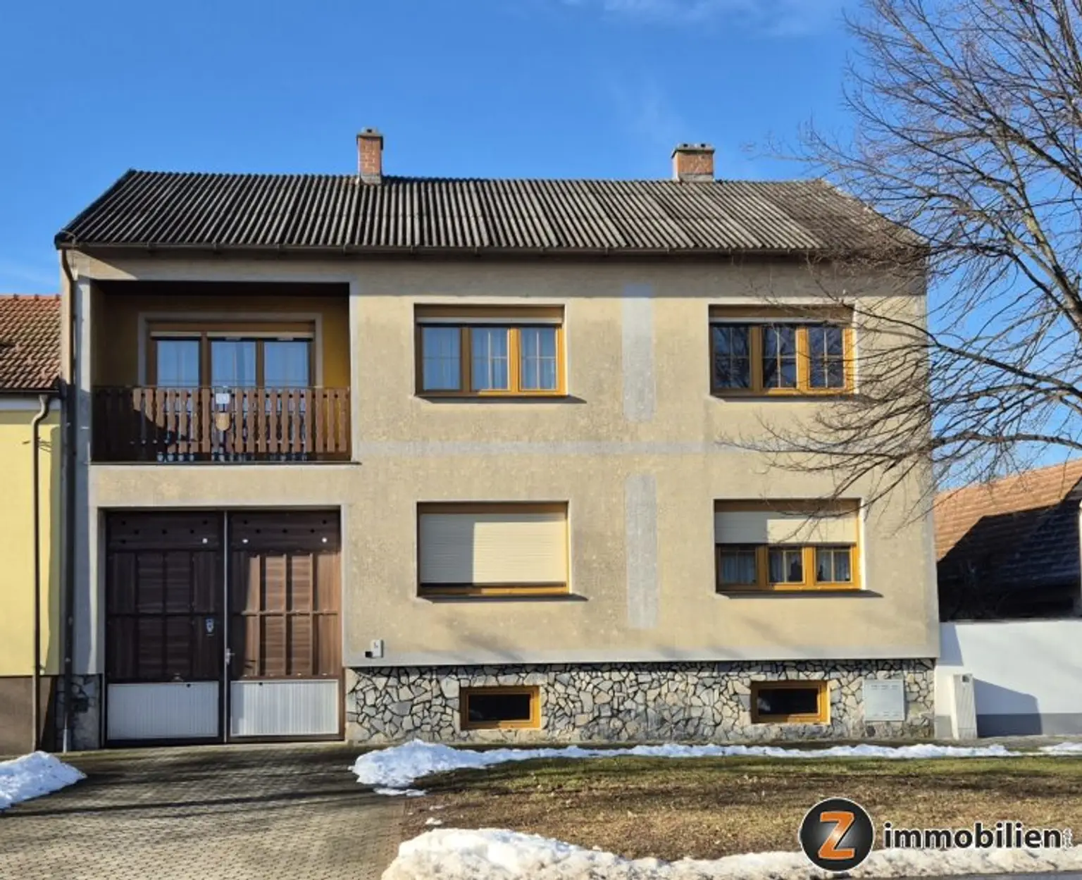 Hausansicht von der Straße