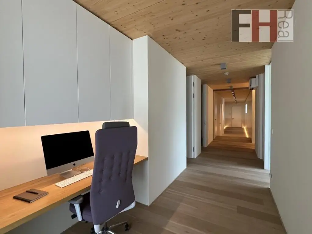 Moderne Gewerbeliegenschaft mit stylischer Wohneinheit inkl. Pool on Top! Bauland Kerngebiet! Vielfältige Nutzungsmöglichkeiten > Geschäftslokal, Büro, Praxis, Mobilitätscenter, KFZ!