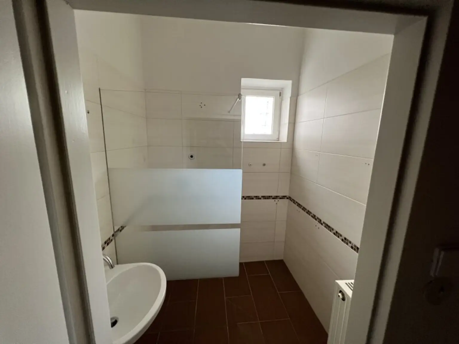 Top sanierte 4-Zimmer-Wohnung in der Neustadt - fußläufig zum Bahnhof und Krankenhaus!