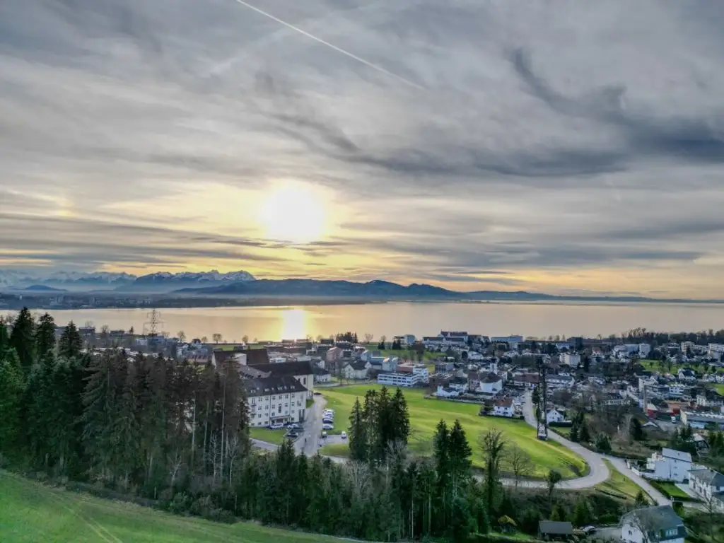 Einzigartige Villa mit Seeblick in Lochau
