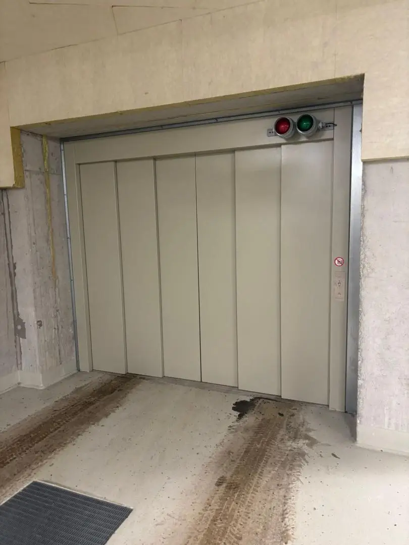 Einfahrt in die Tiefgarage