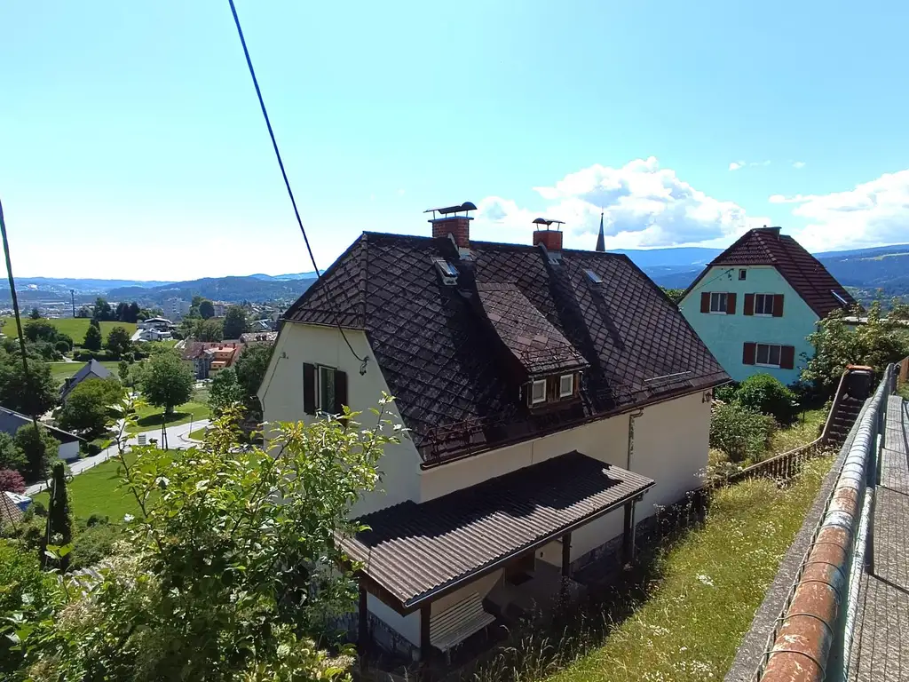 Einfamilienhaus mit viel Potenzial - Wohnen mit Weitblick