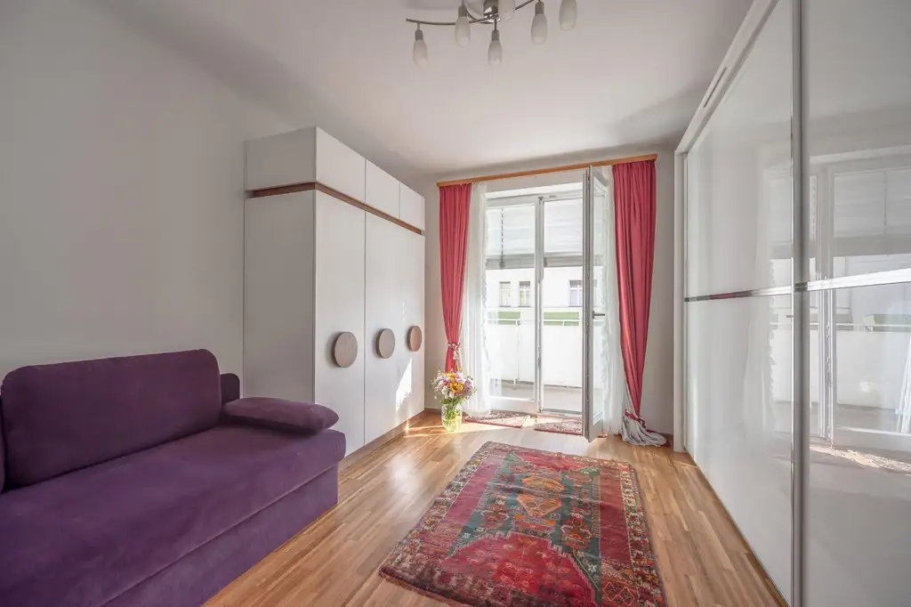 Seltene Gelegenheit in Döbling! Zentrales Luxus-Penthouse mit vier Dachterrassen und Pool