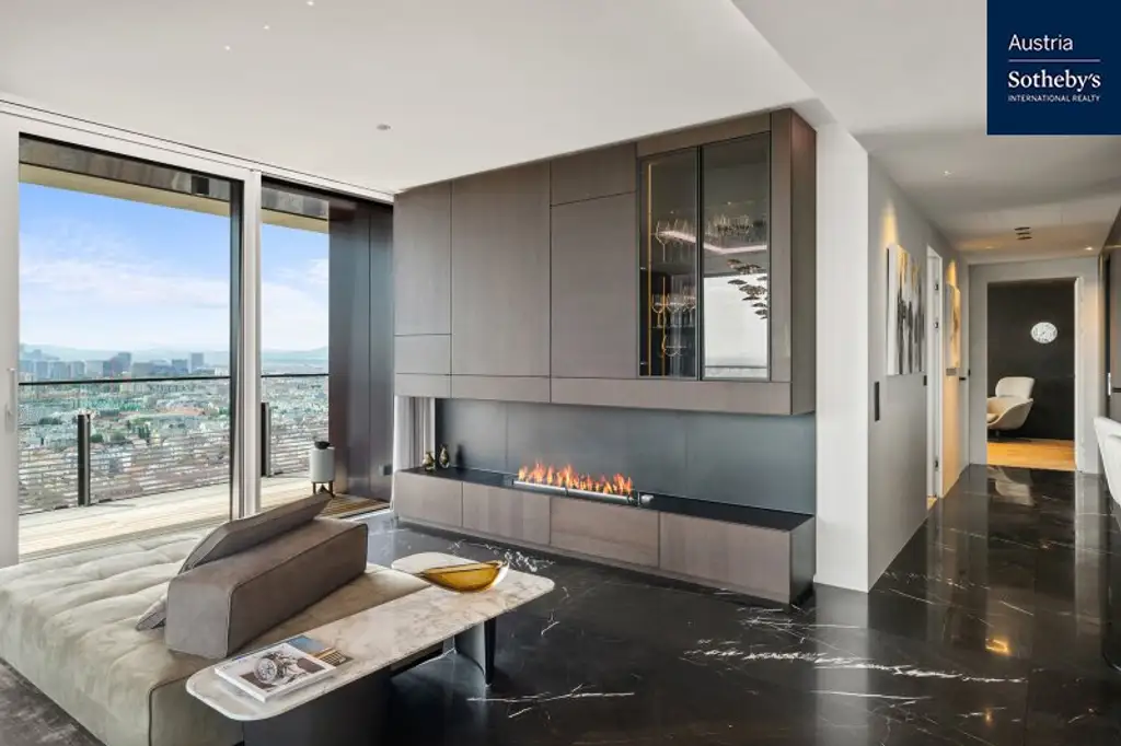 Luxuriöses Penthouse im TrIIIple: Ein Meisterwerk der Innenarchitektur und Technik