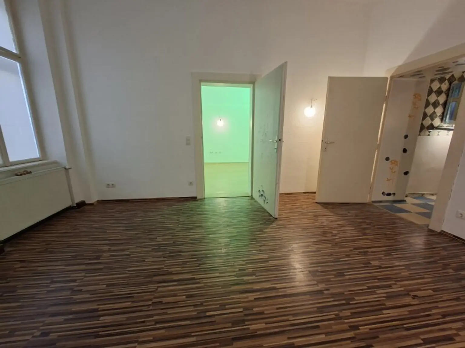 Büro mit Gasseneingang/ Meidling