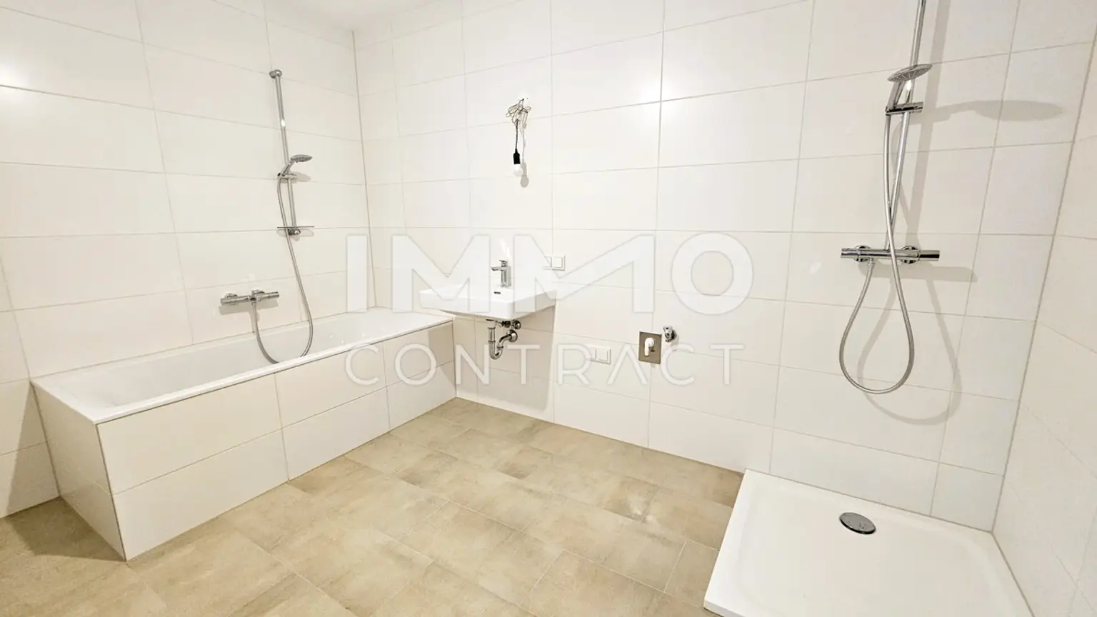 Provisionsfrei: Moderne 4-Zimmer-Wohnung mit großem Balkon in Ruhelage - provisionsfrei!