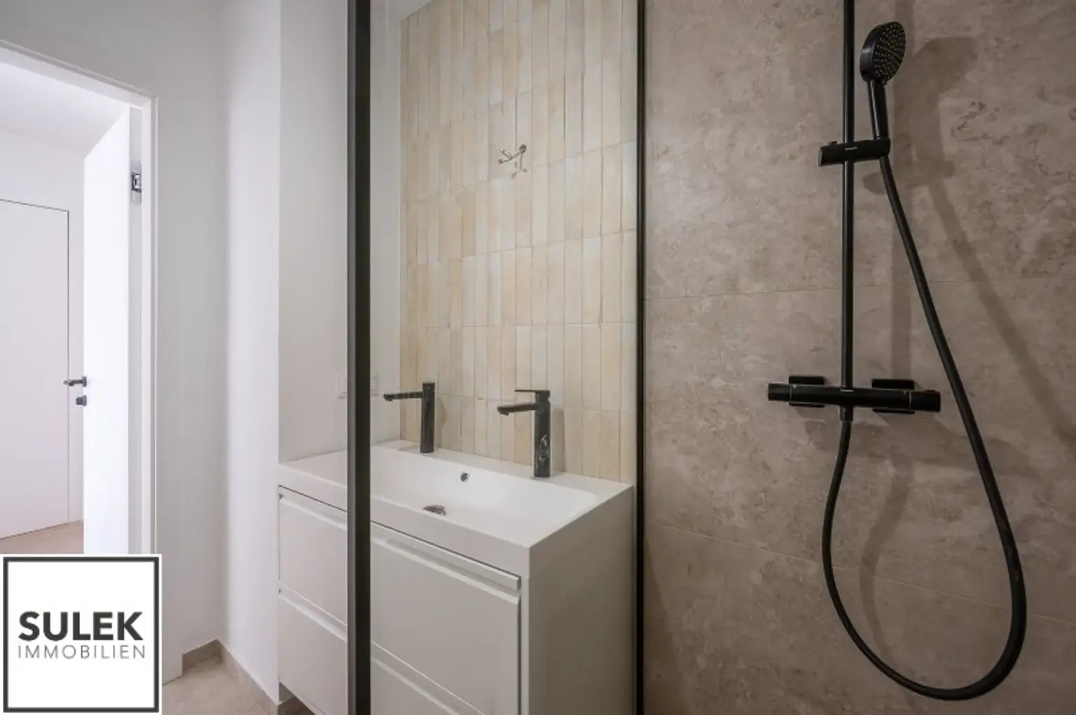 Erstbezug nach Generalsanierung in der Taborstraße 63 - perfekt angebunden: 3 Zimmer inkl. Wohnküche + Balkon