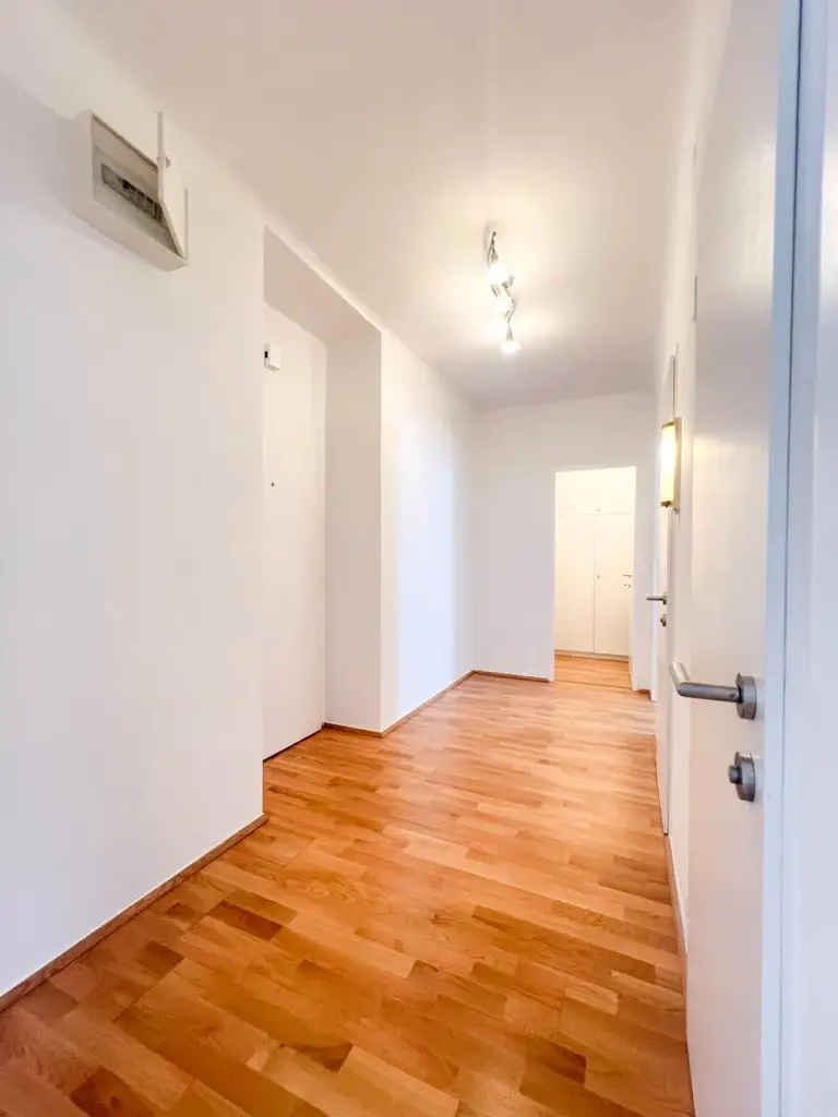 “Einziehen & Wohlfühlen! 2-Zimmer nähe Alois-Drasche-Park!“